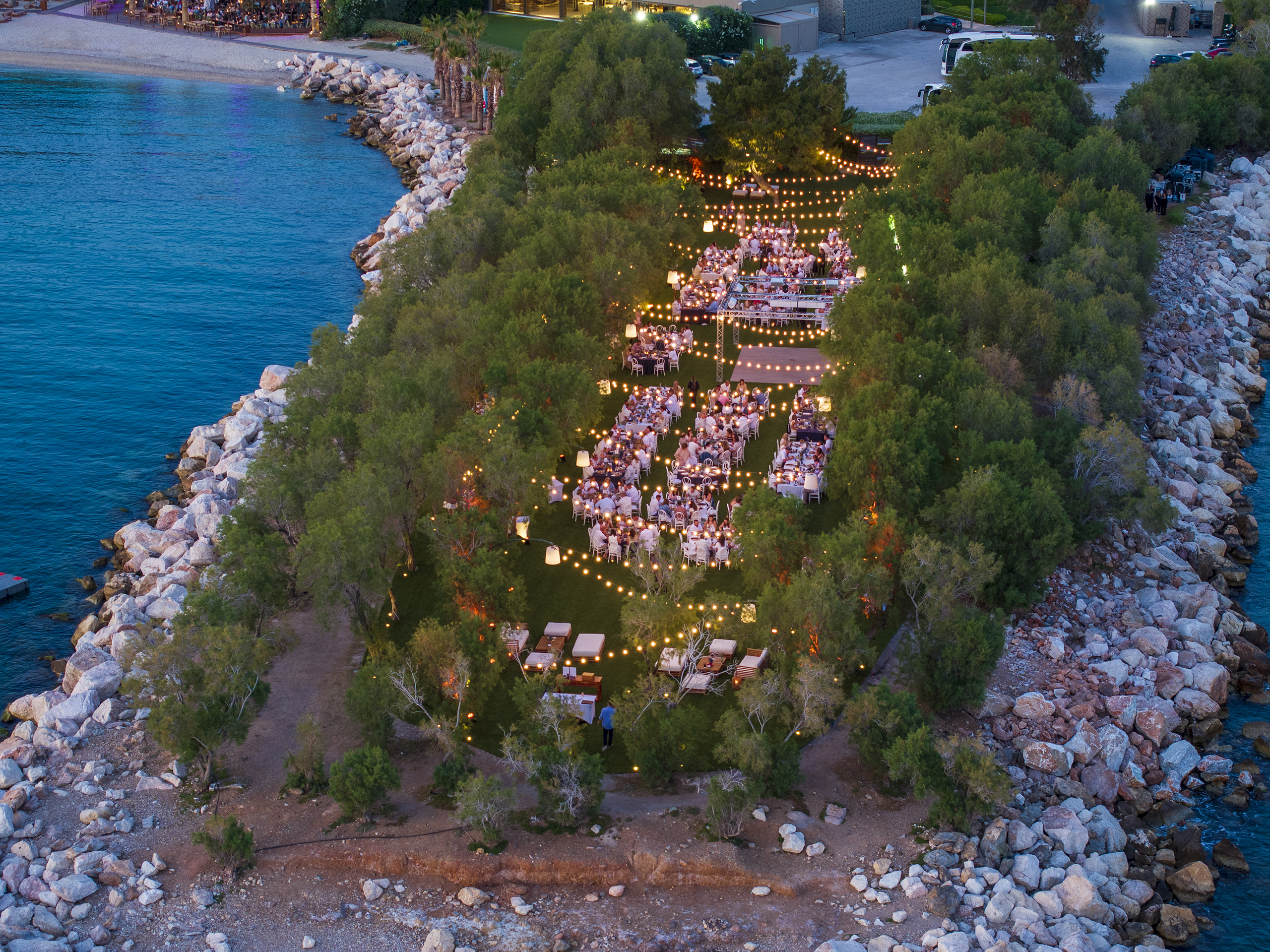 Farewell dinner celebration at a Sahliyeh-managed event